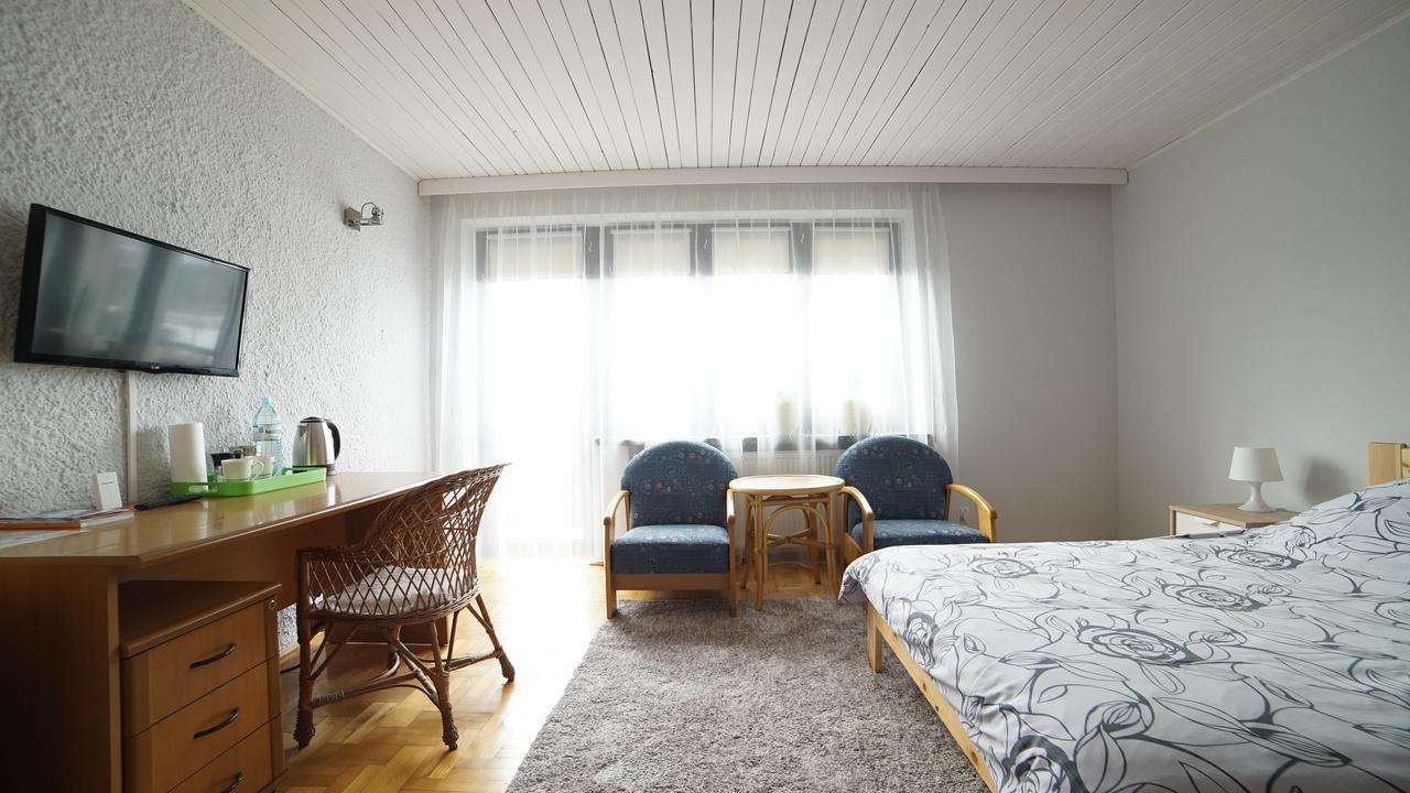 Swierkowy Naleczow Bagian luar foto