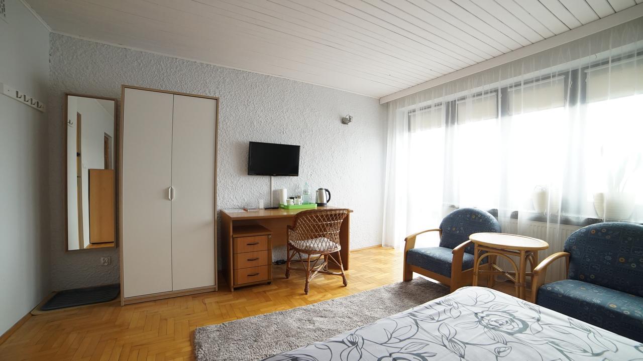 Swierkowy Naleczow Bagian luar foto